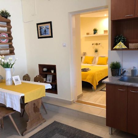 Milla Apartman Сентендре Экстерьер фото
